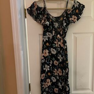 Forever21 off the shoulder floral dress